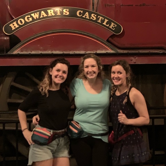 Meet your Posher, Peyton - Picture 1 of 1